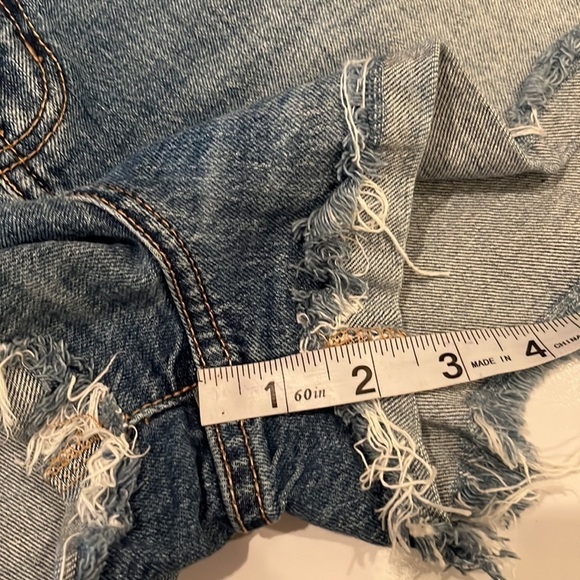 Daze Tough Love High Rise Shorts Size 29 - Picture 7 of 16